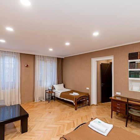 Apartment On Borbalo 16 Tbilisi Esterno foto